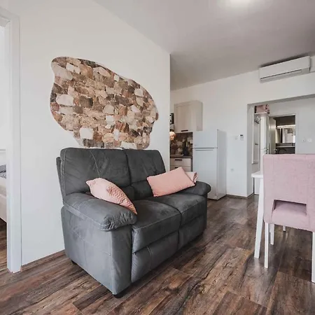 Апартаменты In - Insel Krk 43356 Климно